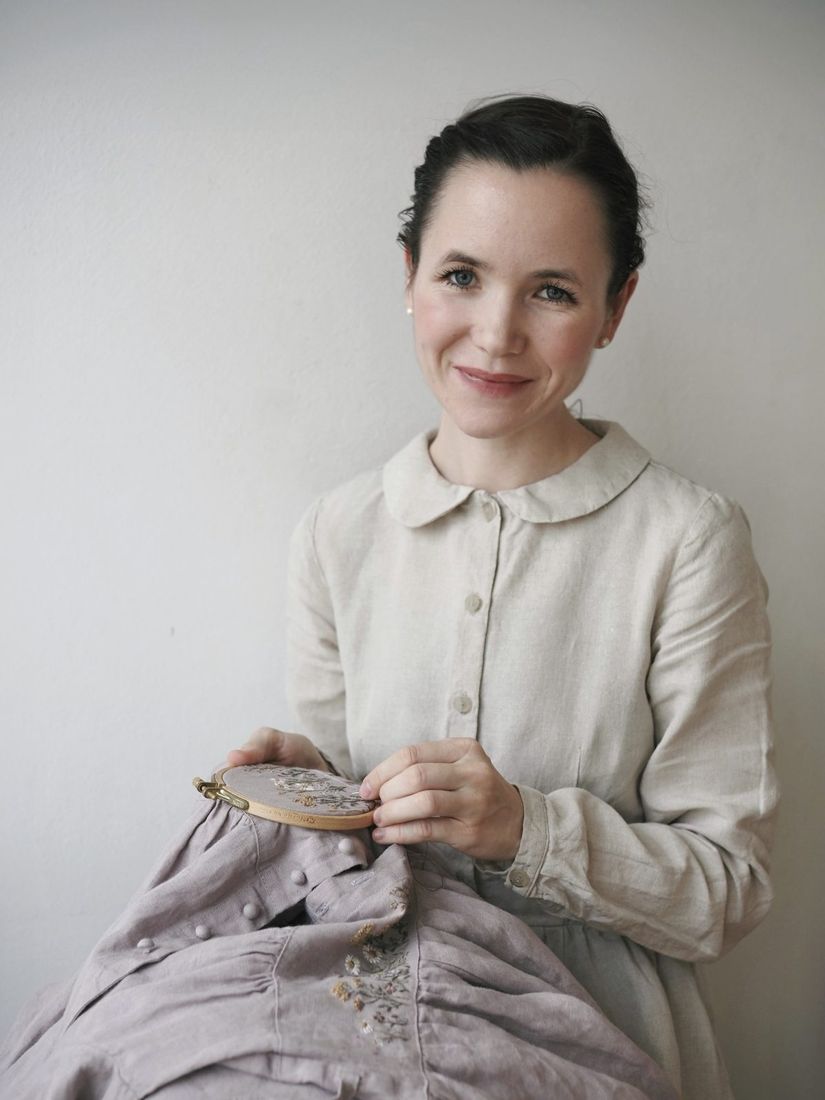Alina with an embroidery hoop